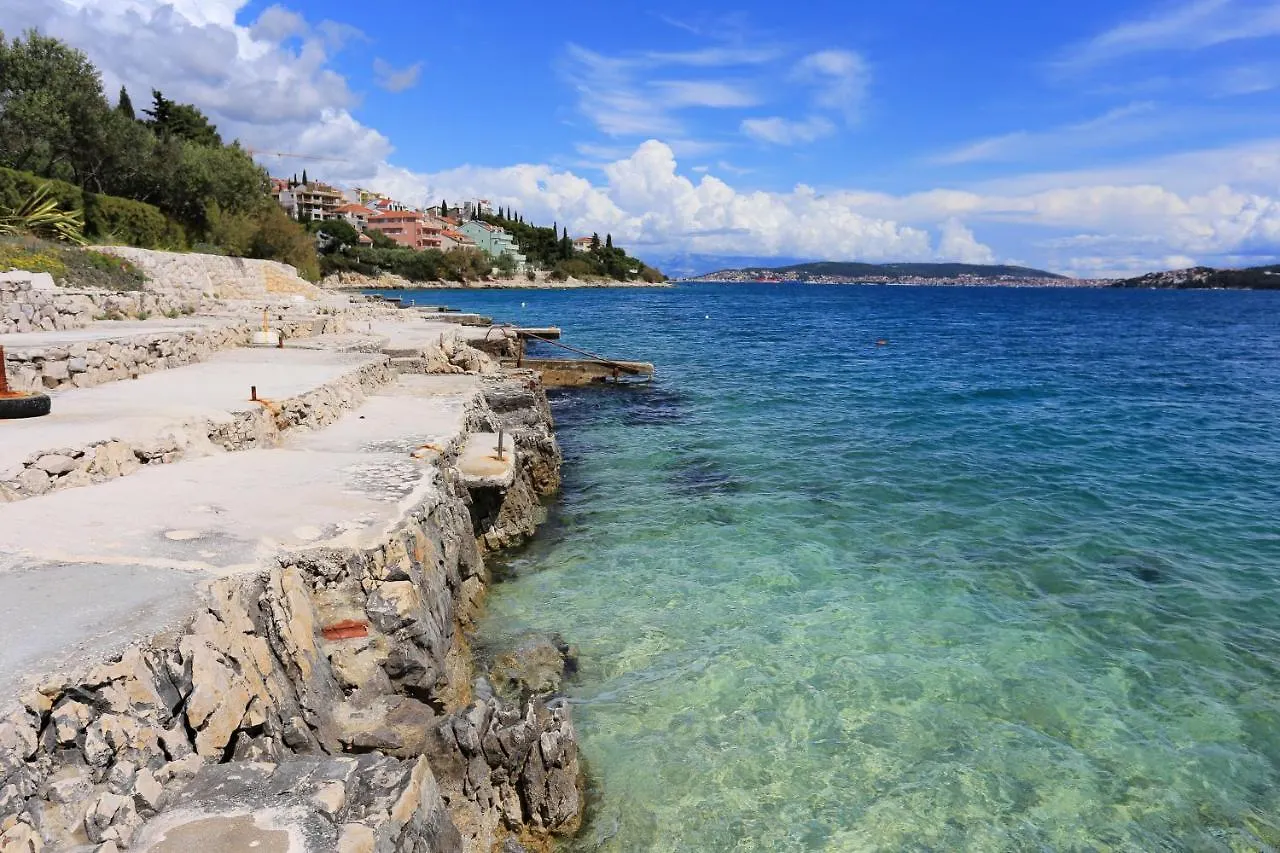 Apartments By The Sea Seget Vranjica, Trogir - 10328