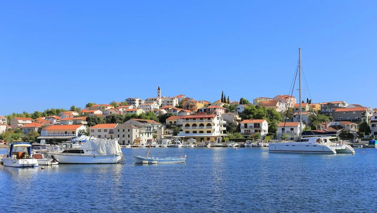 Apartments By The Sea Seget Vranjica, Trogir - 10328 Croatia