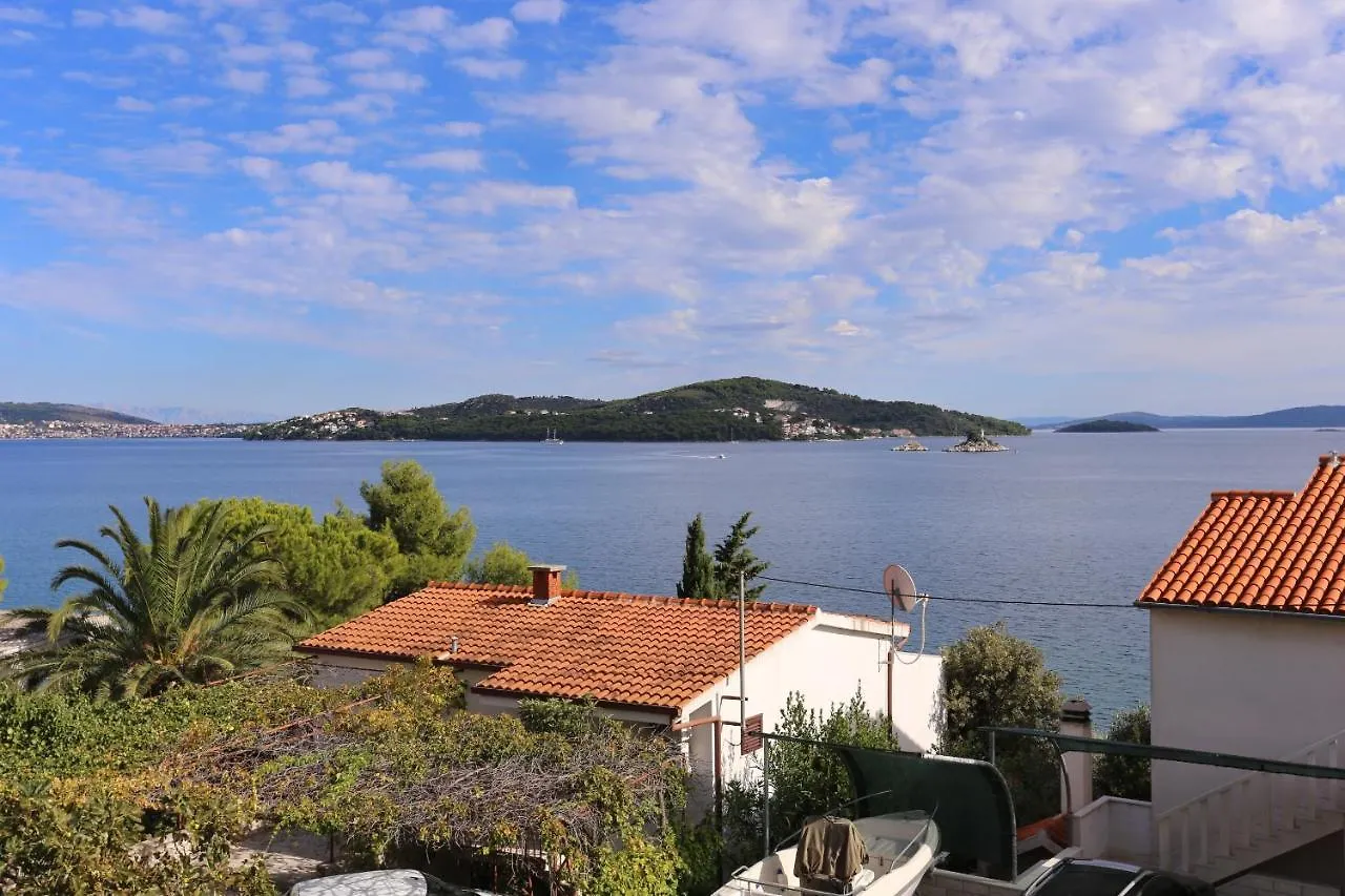 Apartments By The Sea Seget Vranjica, Trogir - 10328