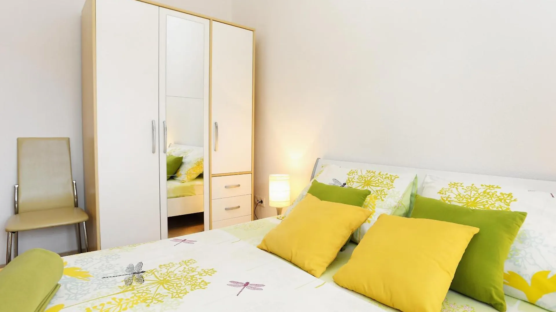 Apartments By The Sea Seget Vranjica, Trogir - 10328